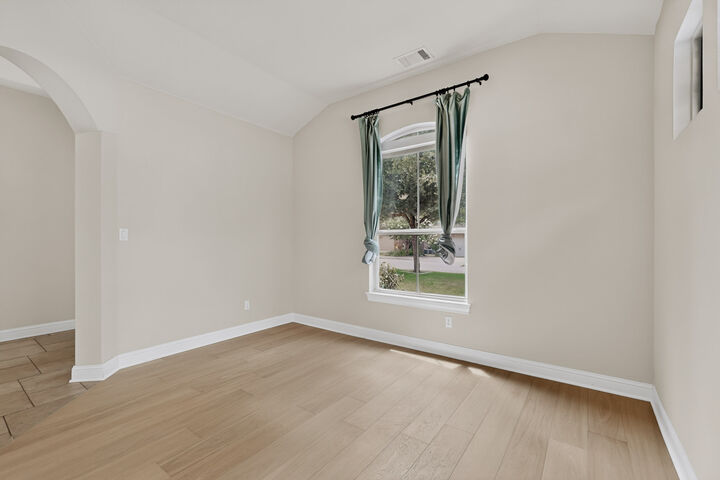 Property Photo:  4804 Taurus Walk  TX 78738 