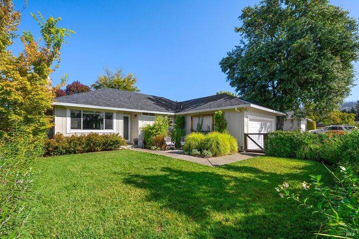 Property Photo: 4906 Everglade Drive CA 95409