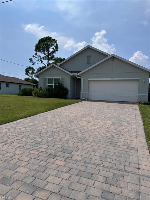 Property Photo: 911 Unice Ave N FL 33971