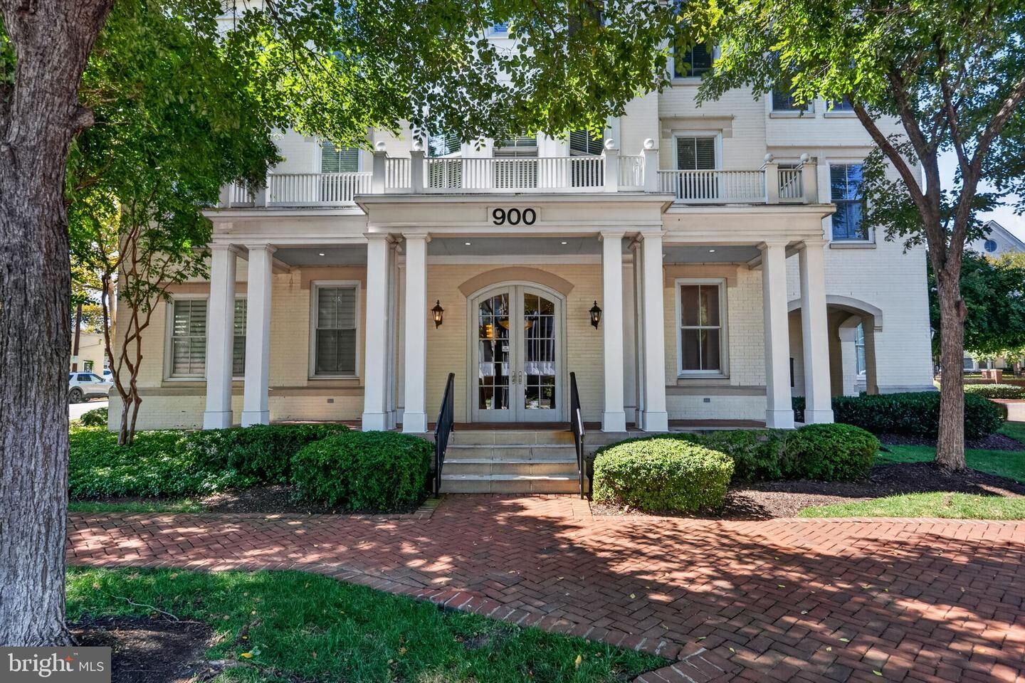 Property Photo:  900 N Washington Street 302E  VA 22314 