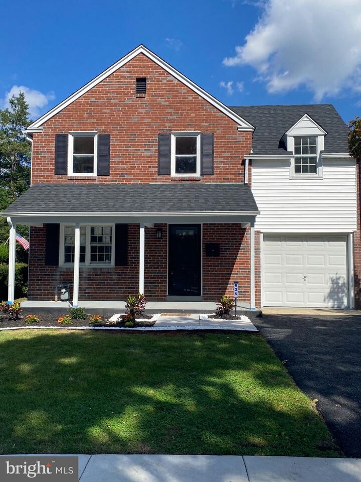 Property Photo: 825 Stanbridge Road PA 19026