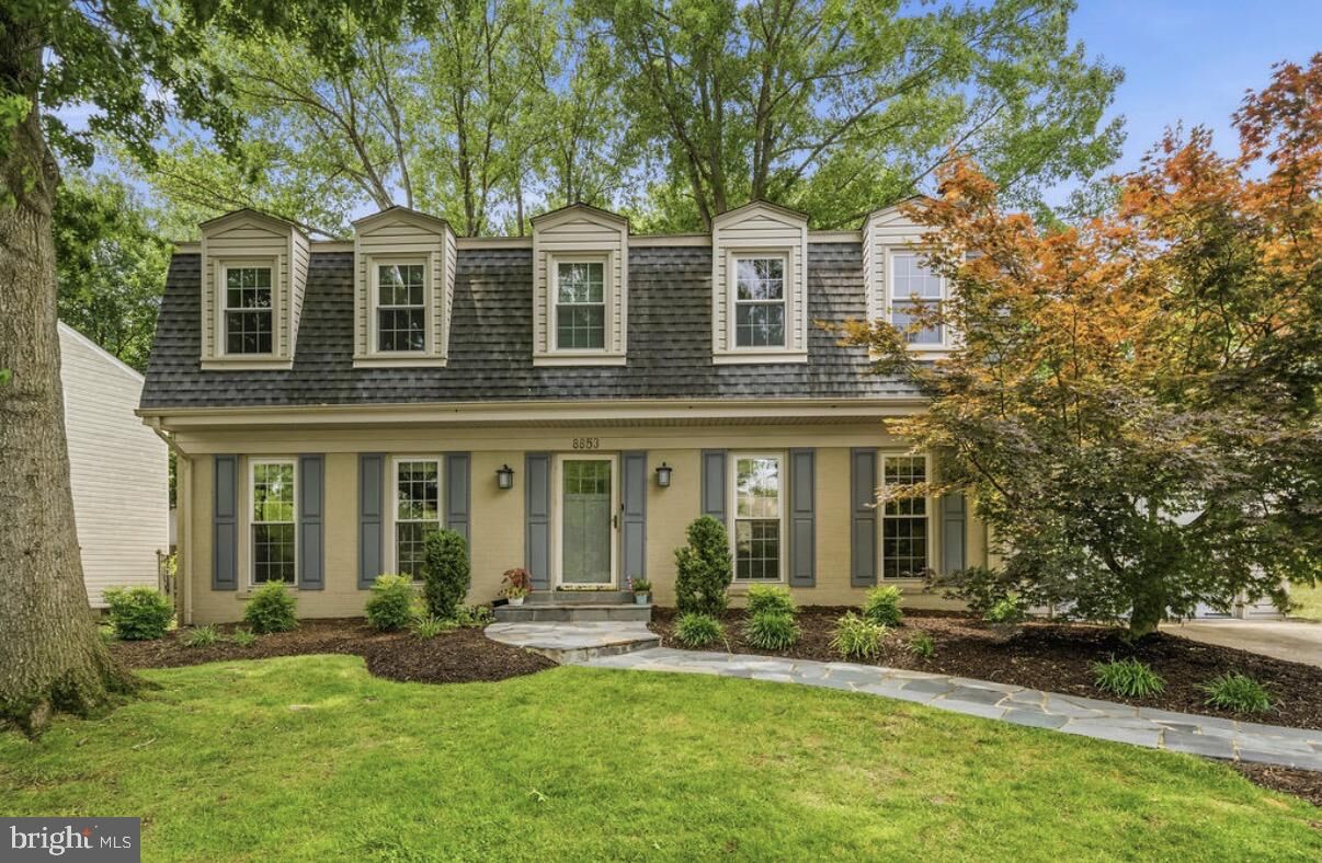 Property Photo: 8853 Applecross Lane VA 22153