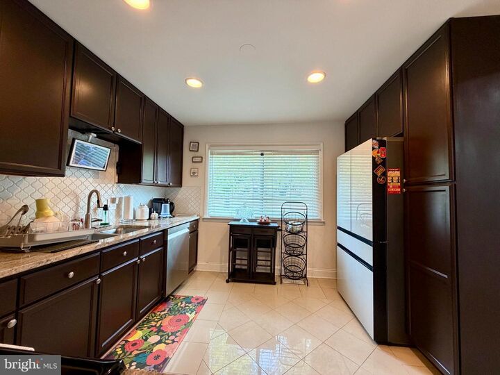 Property Photo: 7844 Marconi Court VA 22153