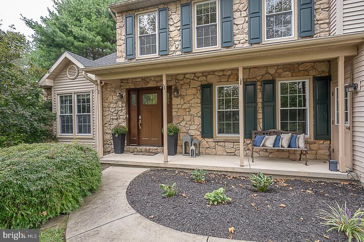 Property Photo:  19 Oneida Court  PA 19425 