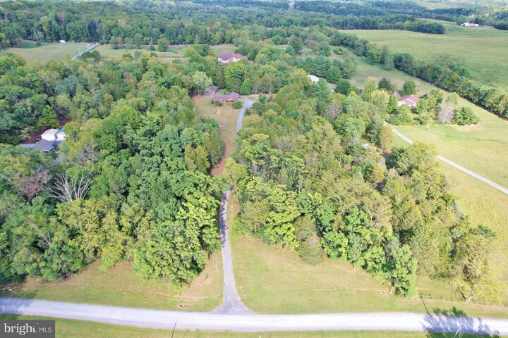 Property Photo:  338 Calamus Lane  VA 22657 