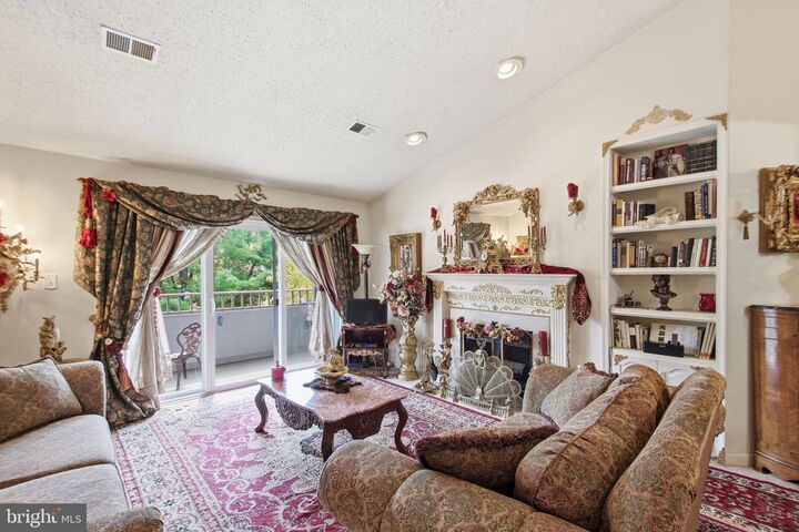Property Photo:  7702 Lafayette Forest Drive 31  VA 22003 
