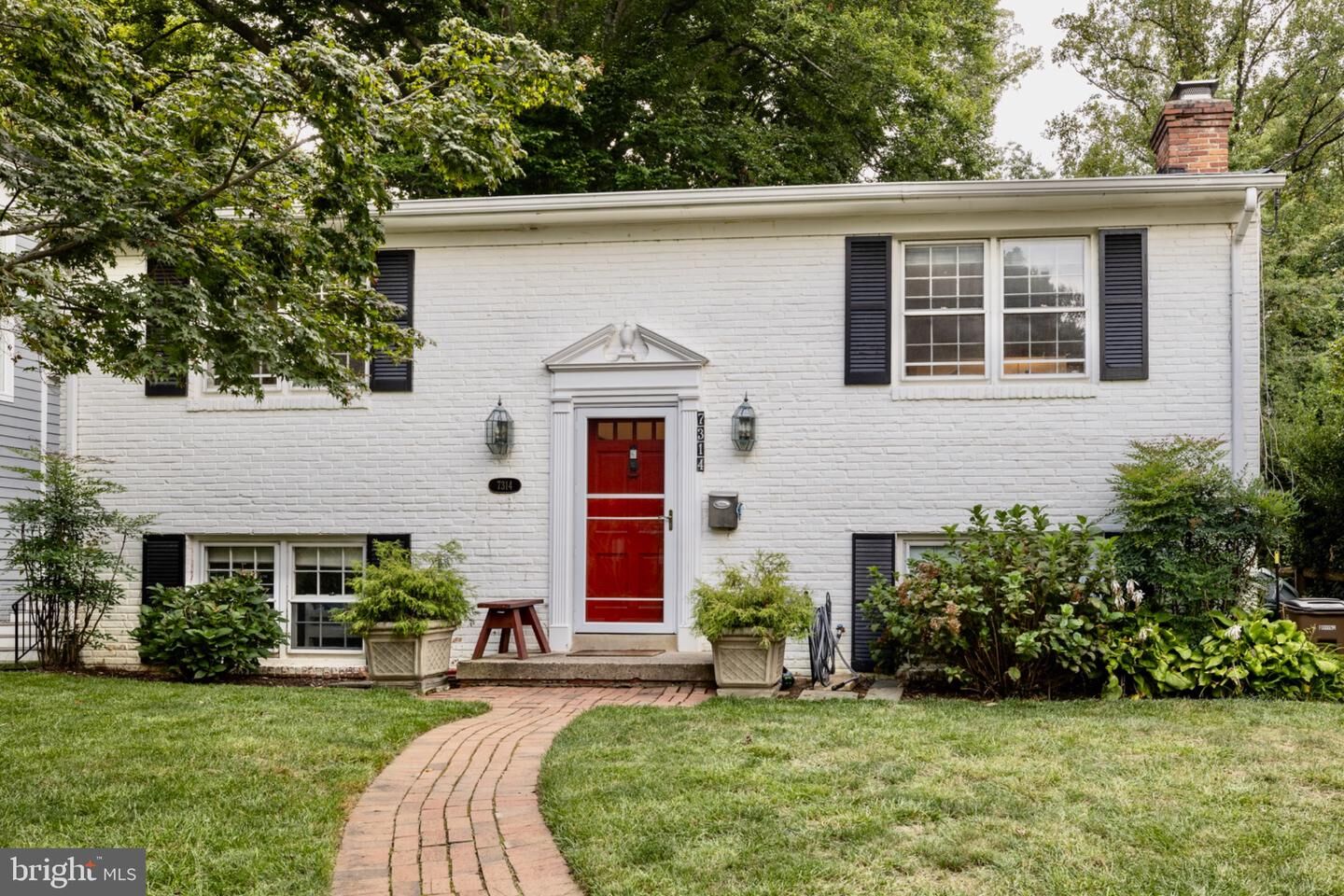 Property Photo: 7314 Delfield Street MD 20815