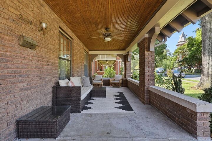 Property Photo:  2109 S Louisiana Street  AR 72206-0000 