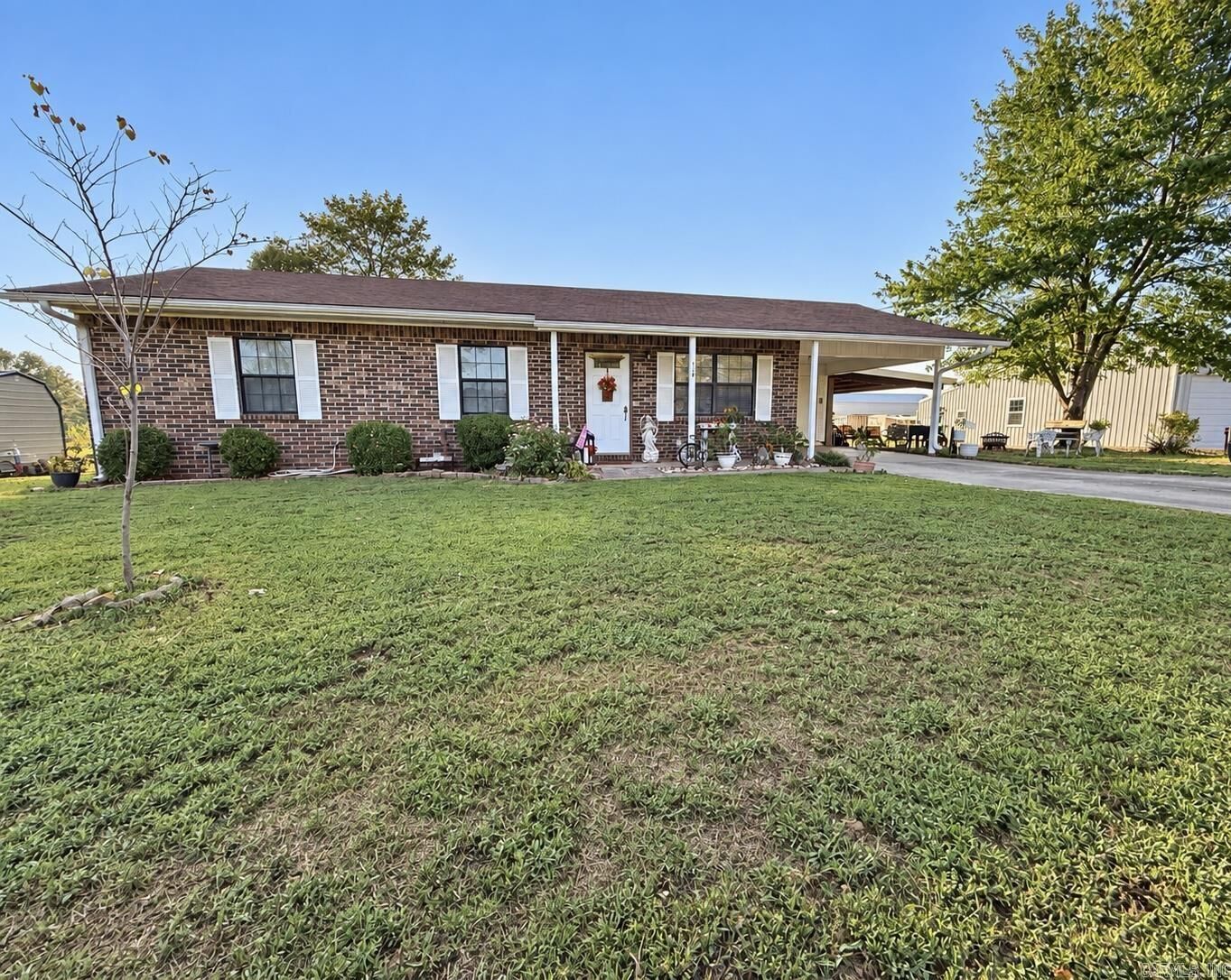 Property Photo: 137 &Amp 119 Garrett Road AR 72846