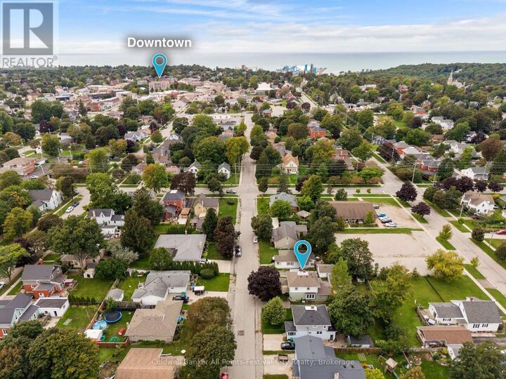 Property Photo:  163 Brock Street  ON N7A 1R4 