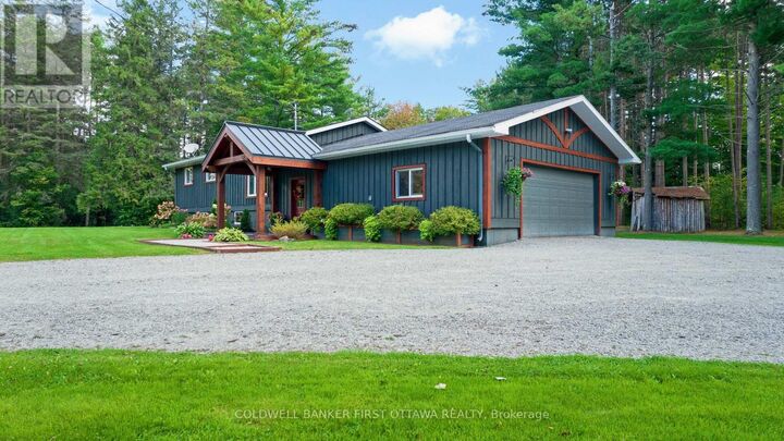 Property Photo:  725 Drummond Con 5B Corners  ON K7H 3C8 
