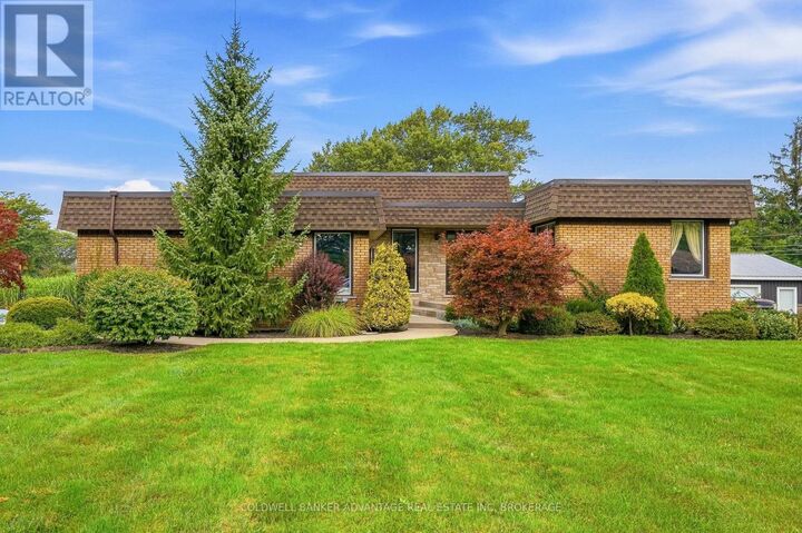 Property Photo:  21 Thorncrest Road  ON L3K 5C7 