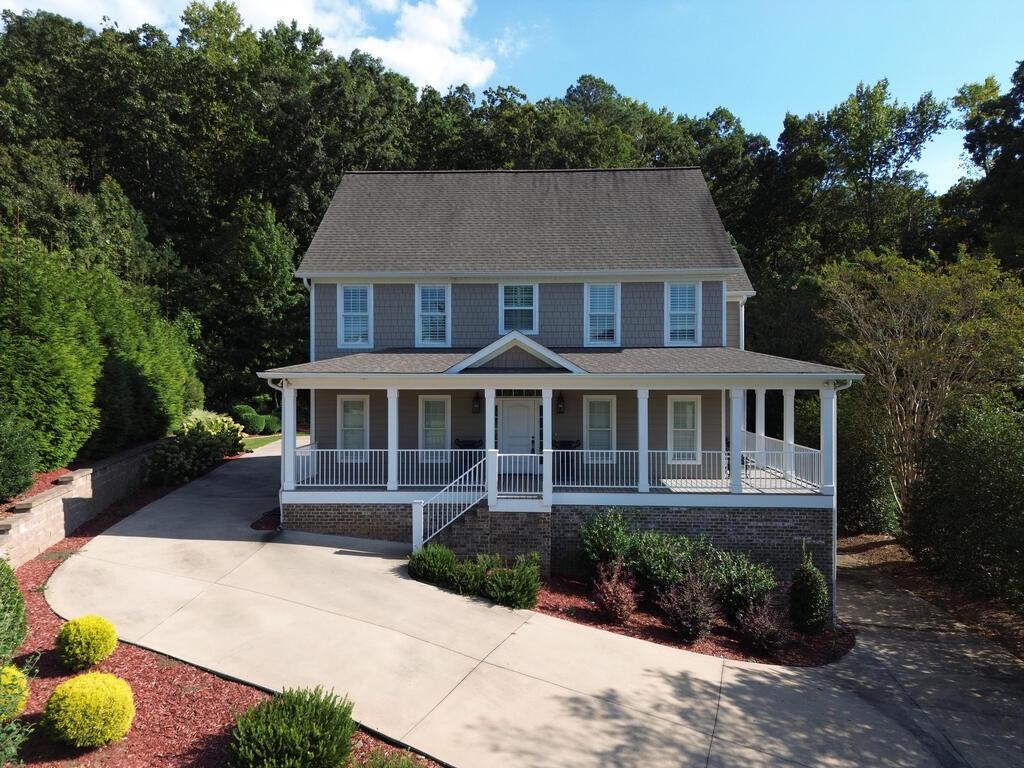 Property Photo:  1807 St Ives Pl  GA 30720 