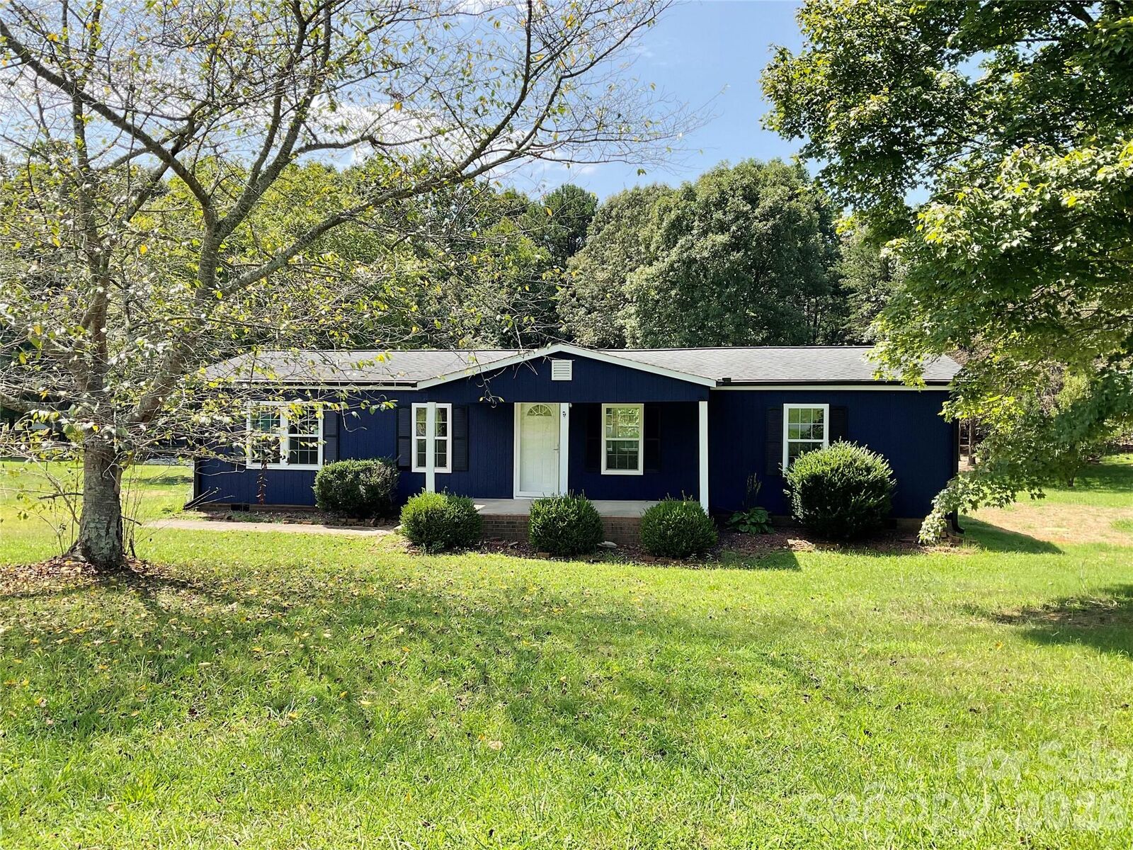 Property Photo:  204 Conifer Drive  NC 28625 