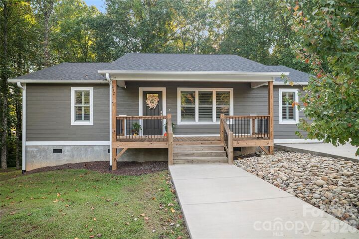 Property Photo:  212 Walt Drive  NC 28792 