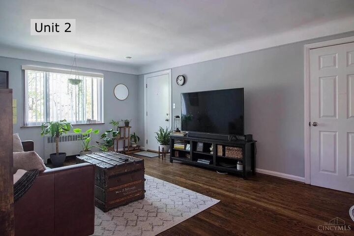 Property Photo: 1735 Sutton Avenue OH 45230