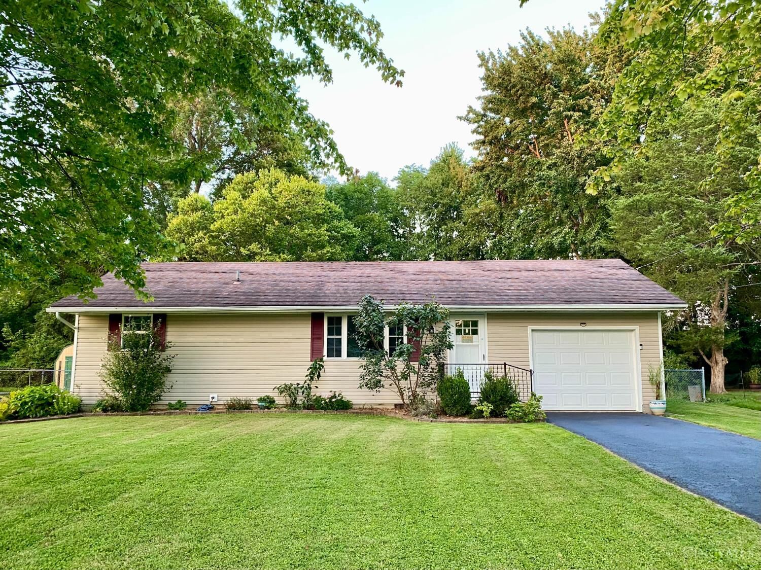 Property Photo:  5389 Maple Grove Avenue  OH 45107 