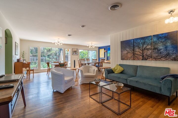Property Photo: 3256 Butler Ave CA 90066