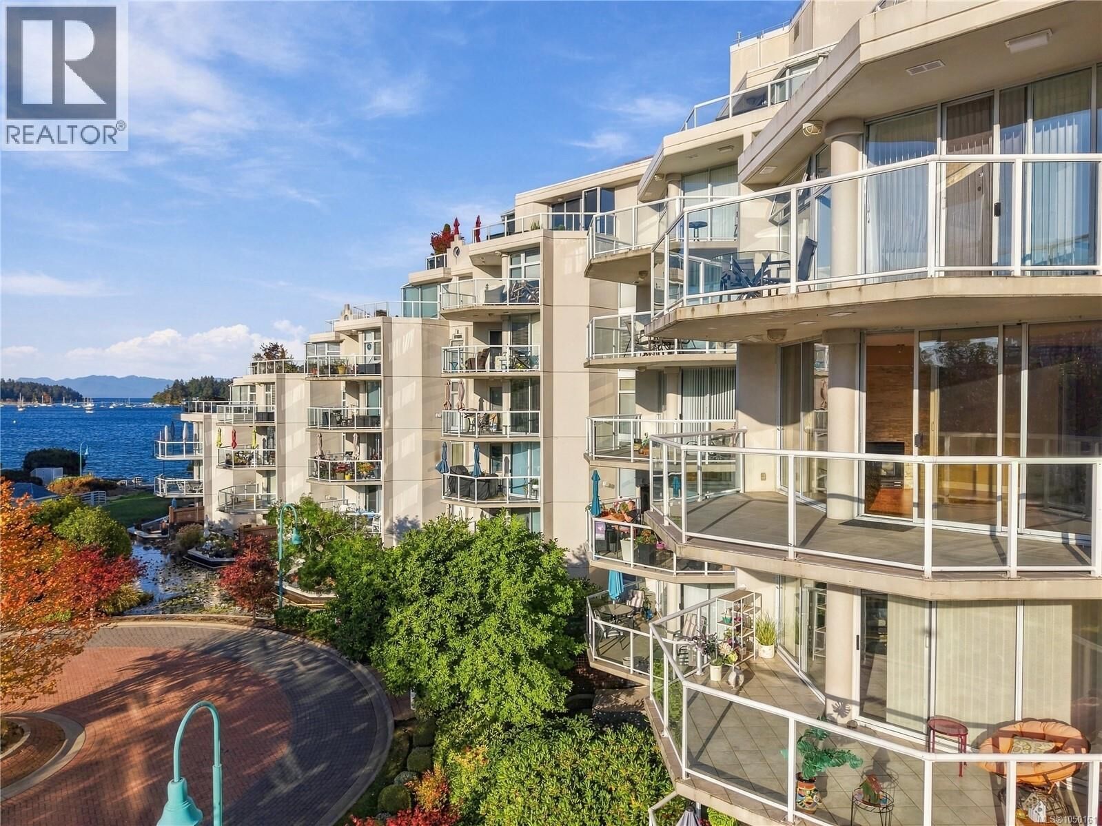 Property Photo:  158 Promenade Drive 402  BC V9R 6M7 