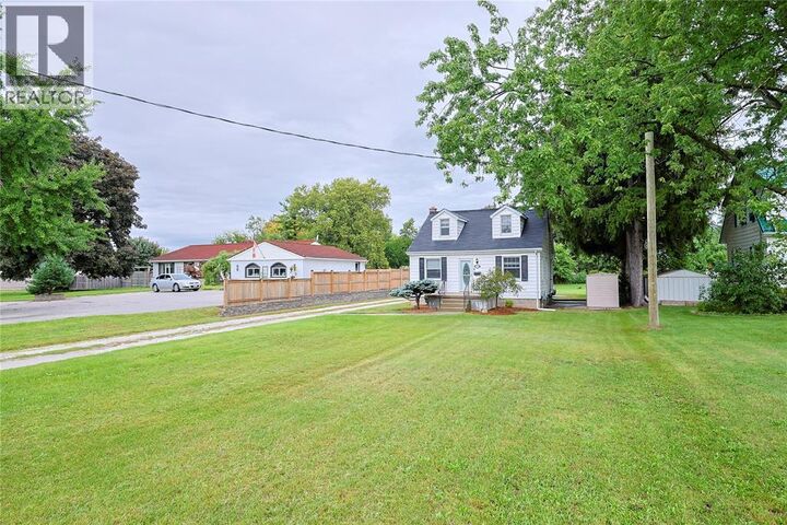 Property Photo:  974 London Road  ON N7S 1N7 