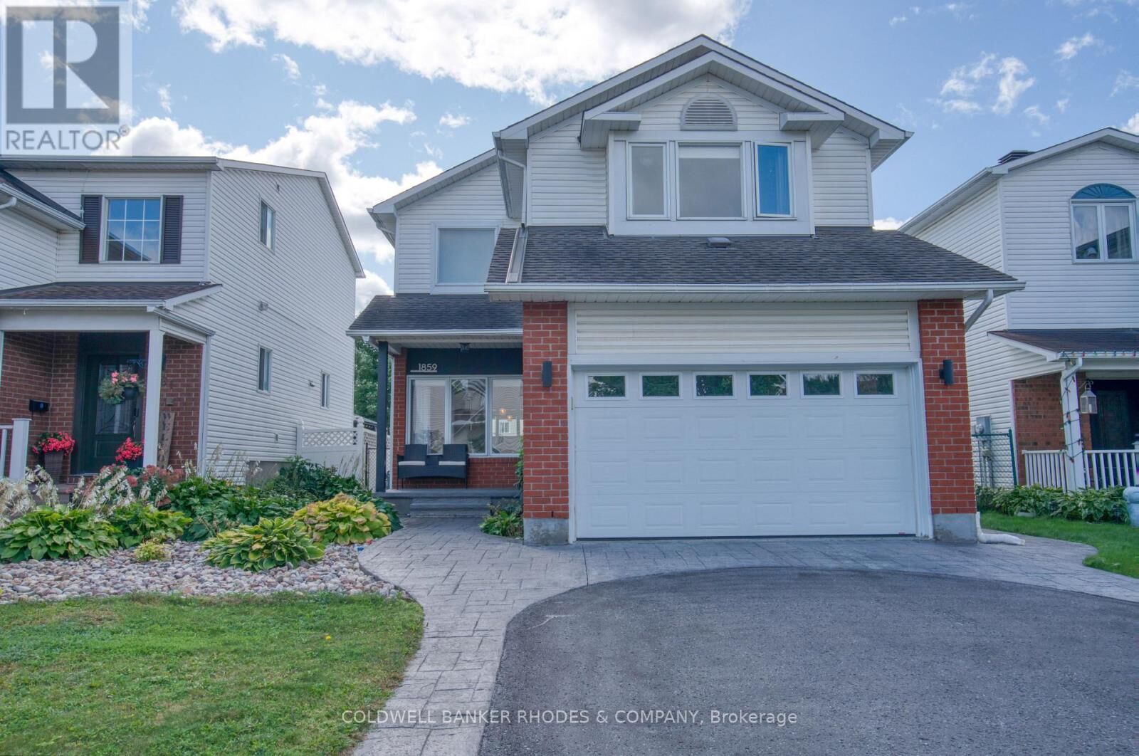 Property Photo: 1859 Hennessy Crescent ON K4A 3X8