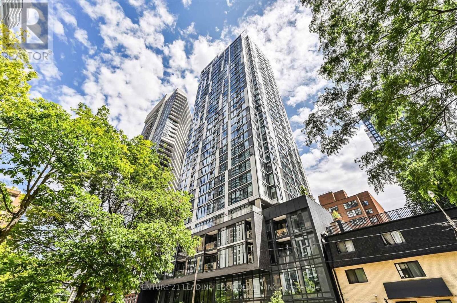 Property Photo: 65 Mutual Street 2703 ON M5B 0E5