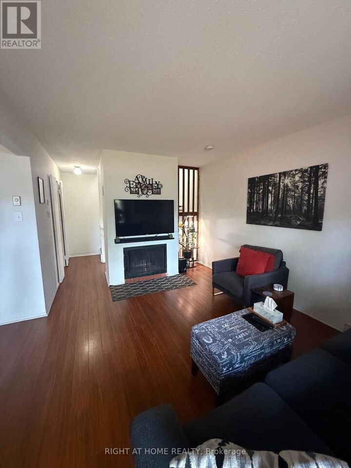 Property Photo: 3445 Uplands Drive 124 ON K1V 9N5