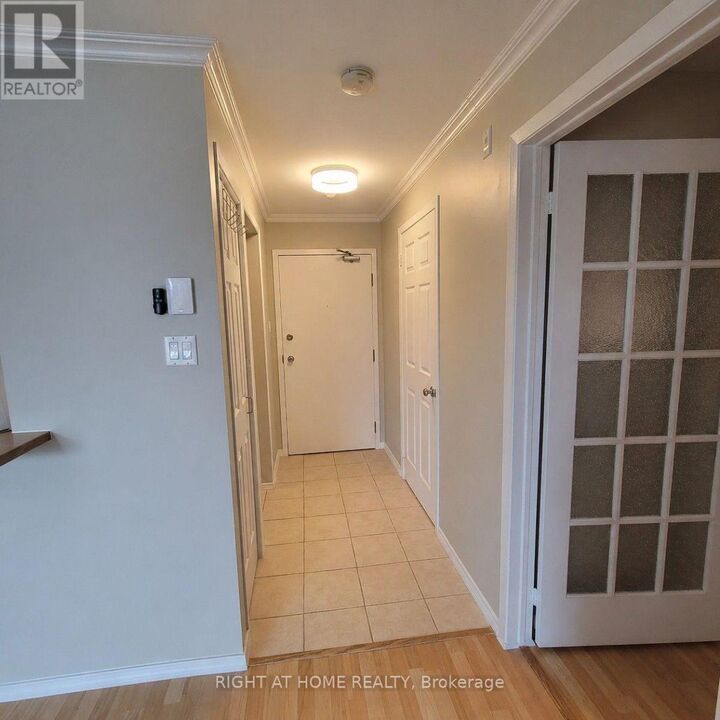 Property Photo: 260 Brittany Drive 414 ON K1K 4M2