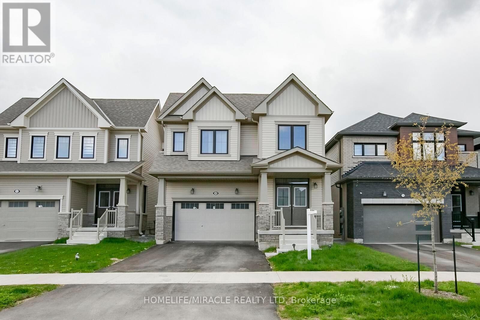 Property Photo: 106 Higgins Avenue ON L3B 0K8