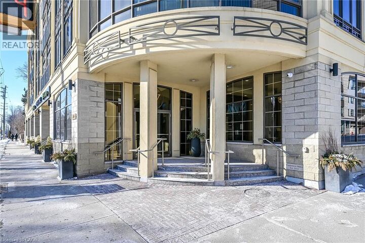 Property Photo:  205 Lakeshore Road West 409  ON L6K 0H8 