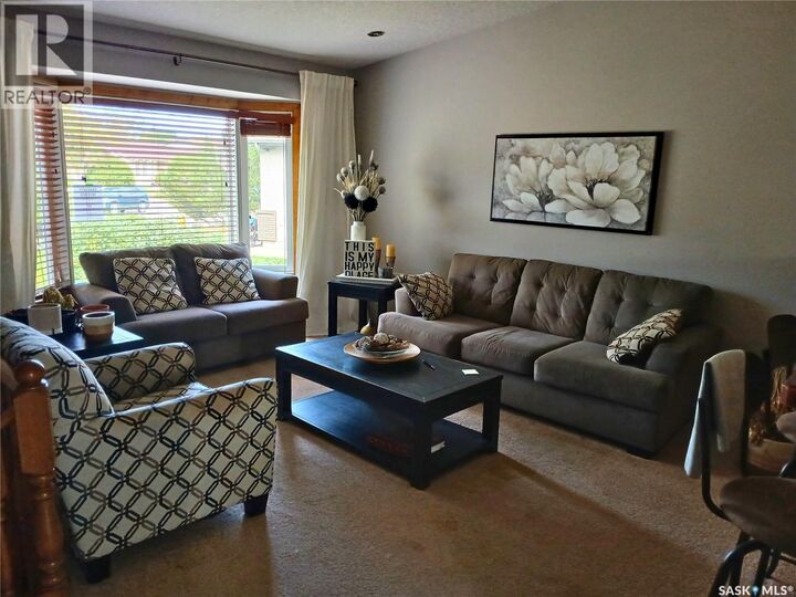 Property Photo:  1663 Shattuck Bay N  SK S4X 4G6 