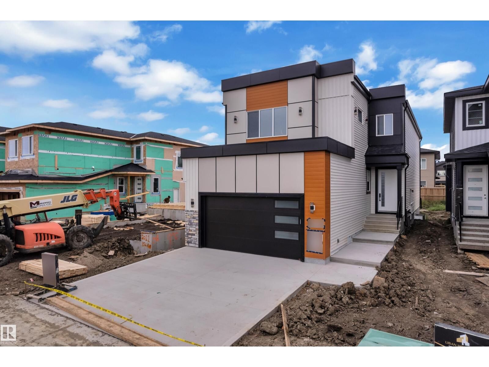 Property Photo: 2015 156 Av NW AB T5Y 4N3