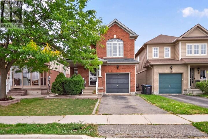 Property Photo:  26 Peachleaf Crescent South  ON L7A 2B2 