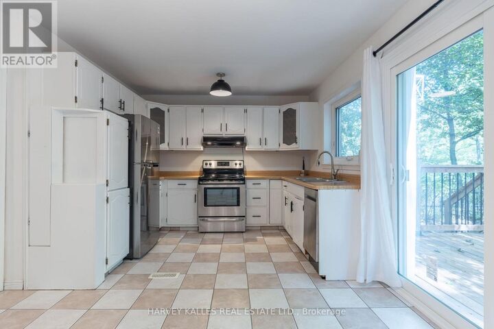Property Photo: 2258 Brookhurst Road ON L5J 1P9