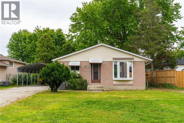 Property Photo: 1104 Overlea Crescent ON N7S 4E7