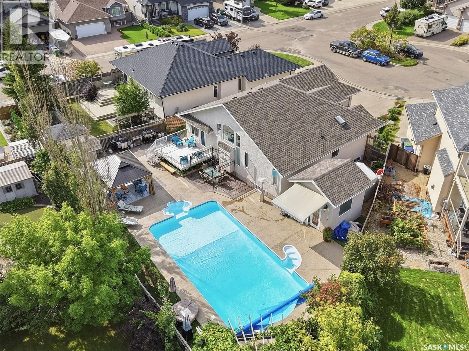 Property Photo: 522 Bellmont Bay SK S7V 1K4