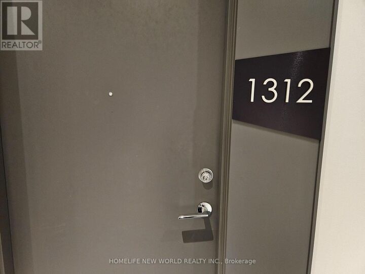 Property Photo:  10 De Boers Drive 1312  ON M3J 0L6 