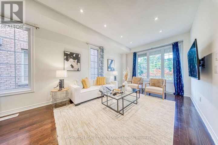 Property Photo:  2762 Donald Cousens Parkway  ON L6B 0X8 