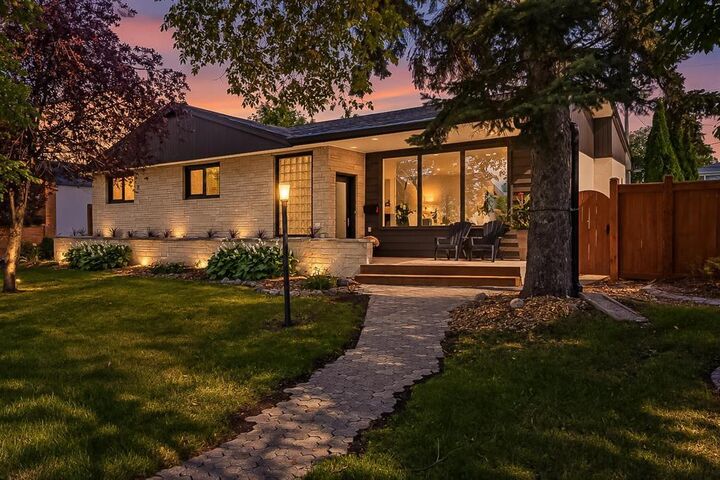 Property Photo: 760 Brock Street MB R3N 0Z5