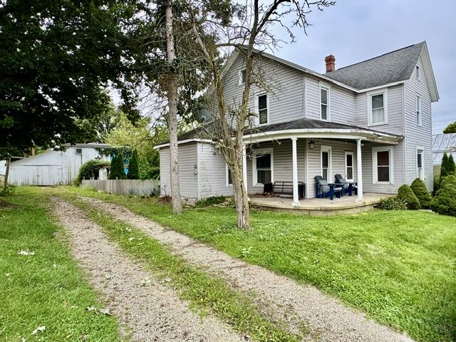 Property Photo:  207 W Monument Street  OH 45359 