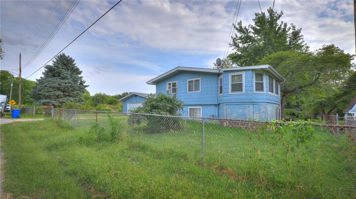 Property Photo:  3061 Hickory Street  IL 62526 