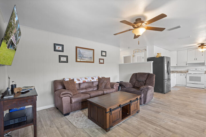 Property Photo: 473 SE 964th St FL 32680