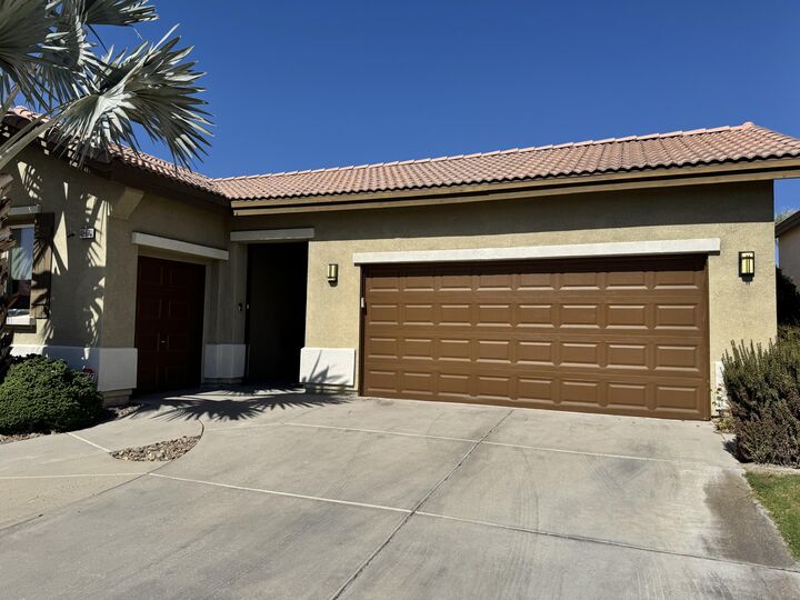 Property Photo:  49673 Redford Way  CA 92201 