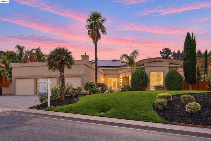 Property Photo: 103 Margone Ct CA 94526