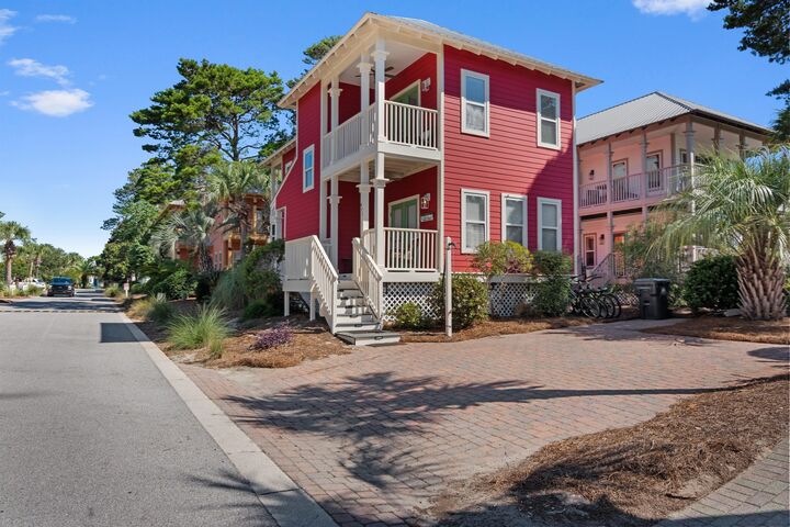 Property Photo:  471 Hidden Lake Way  FL 32459 