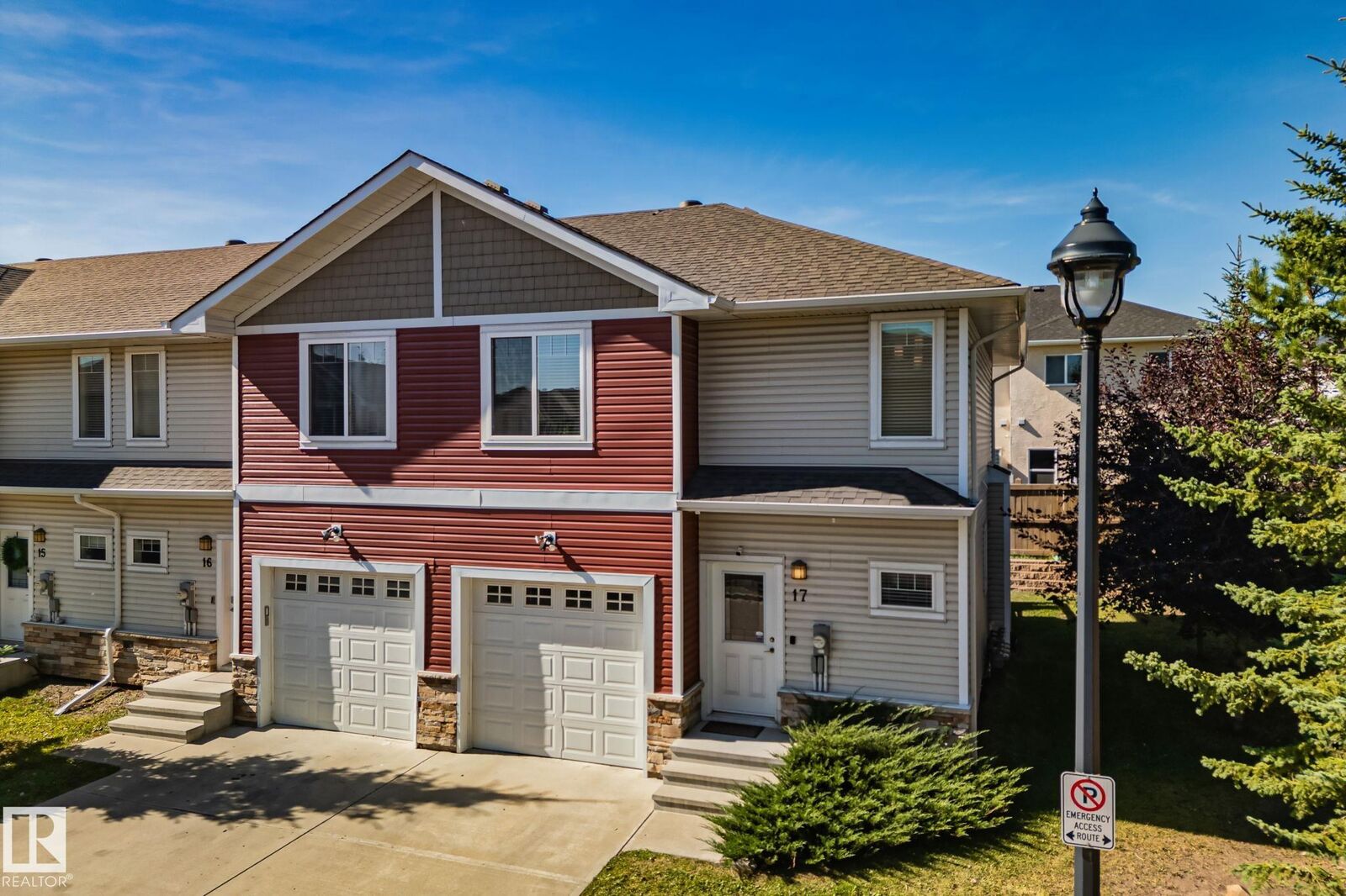 Property Photo:  450 McConachie Way NW 17  AB T5Y 0S8 