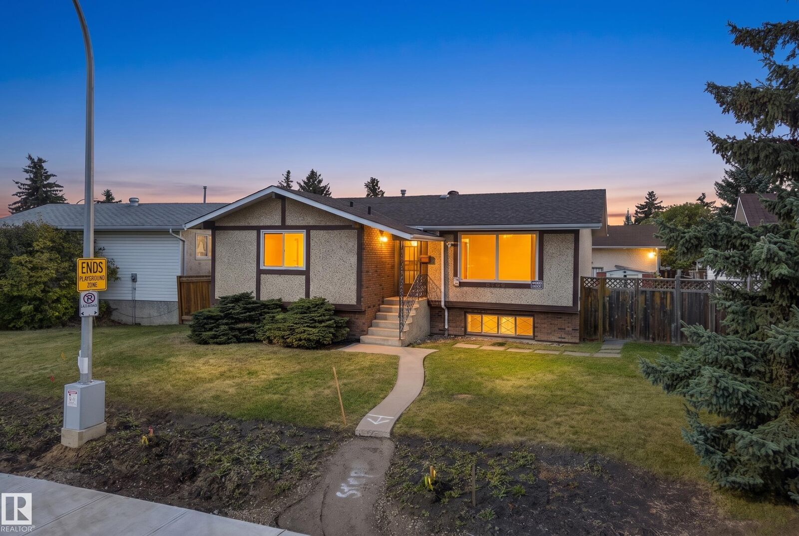 Property Photo:  1908 62 Street NW  AB T6L 1L9 