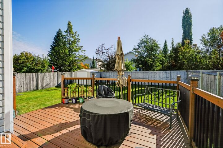 Property Photo:  605 Forrest Drive  AB T8A 6G6 