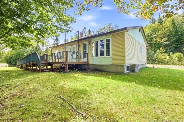 Property Photo:  44 Steenberrick Court  NB E6L 1E9 