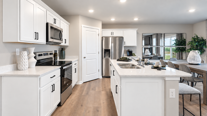 Property Photo: 955 Greenlawn Avenue MN 55328